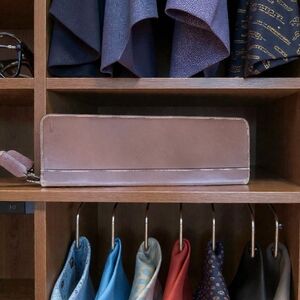 Coach Leather Tie/Accessories Travel Case Zip Around W/Hang Tag Brown VGUC